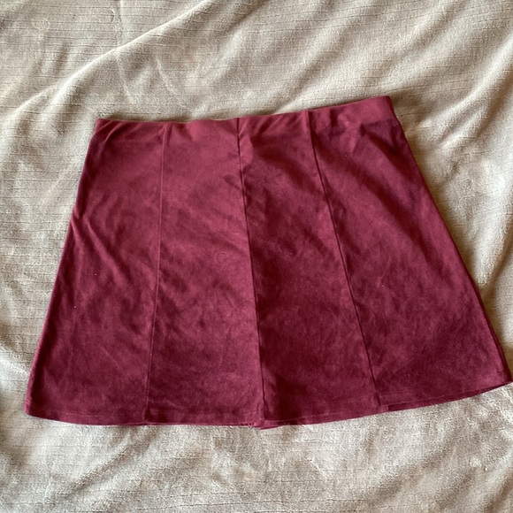 Maroon/burgundy, valore button up skirt - Picture 2 of 3
